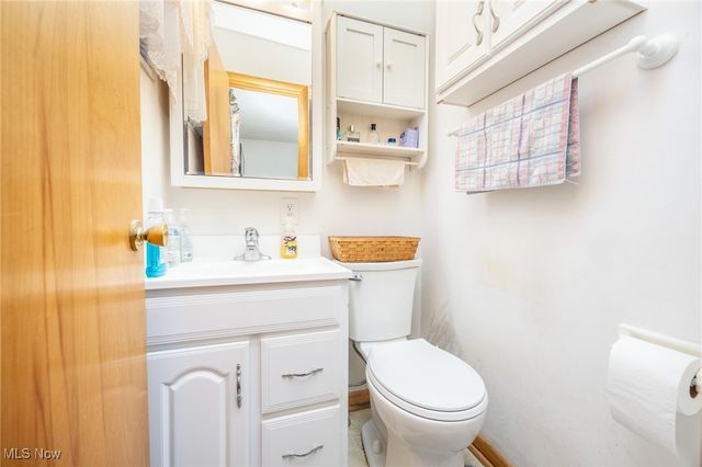 3401 6th Avenue, Vienna, WV 26105