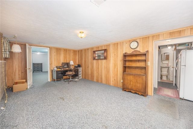 3401 6th Avenue, Vienna, WV 26105