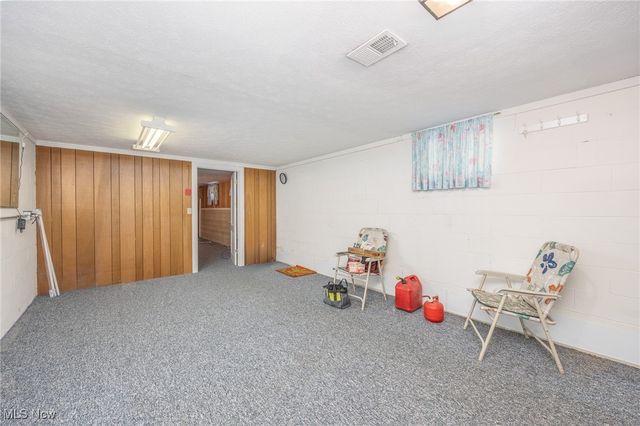 3401 6th Avenue, Vienna, WV 26105