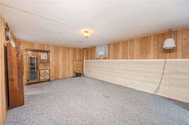 3401 6th Avenue, Vienna, WV 26105