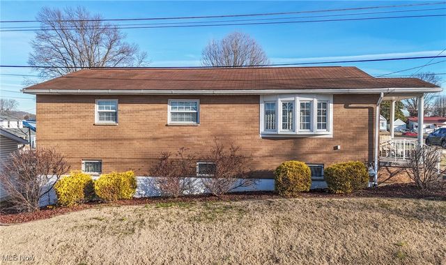 3401 6th Avenue, Vienna, WV 26105