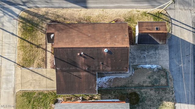 3401 6th Avenue, Vienna, WV 26105