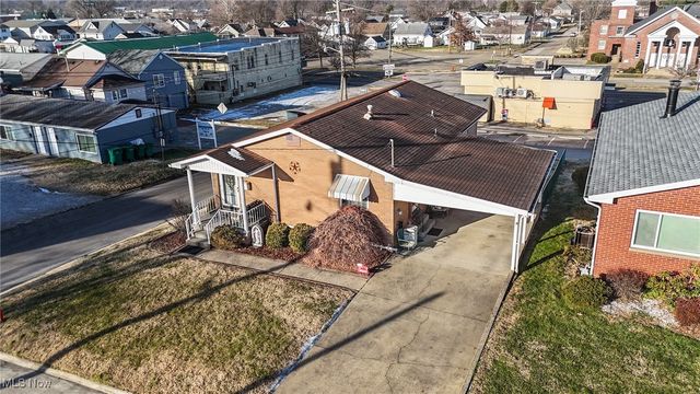 3401 6th Avenue, Vienna, WV 26105