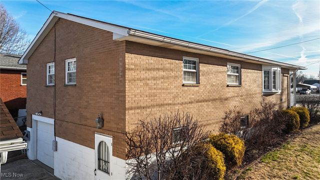 3401 6th Avenue, Vienna, WV 26105