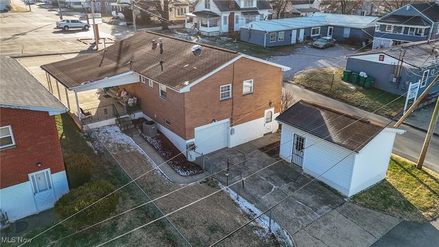 3401 6th Avenue, Vienna, WV 26105