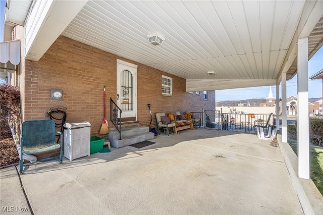 3401 6th Avenue, Vienna, WV 26105