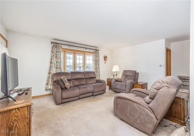 3401 6th Avenue, Vienna, WV 26105