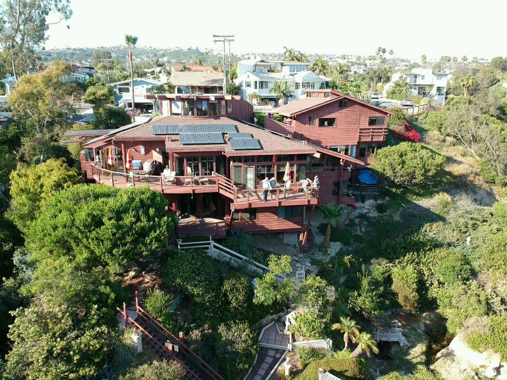 237 W Avenida Alessandro, San Clemente, CA 92672