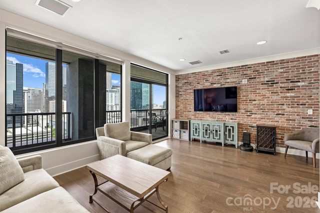 222 S Caldwell Street 1708, Charlotte, NC 28202