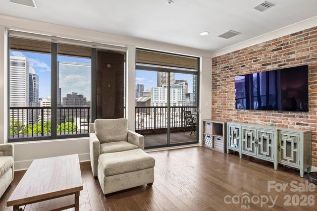 222 S Caldwell Street 1708, Charlotte, NC 28202