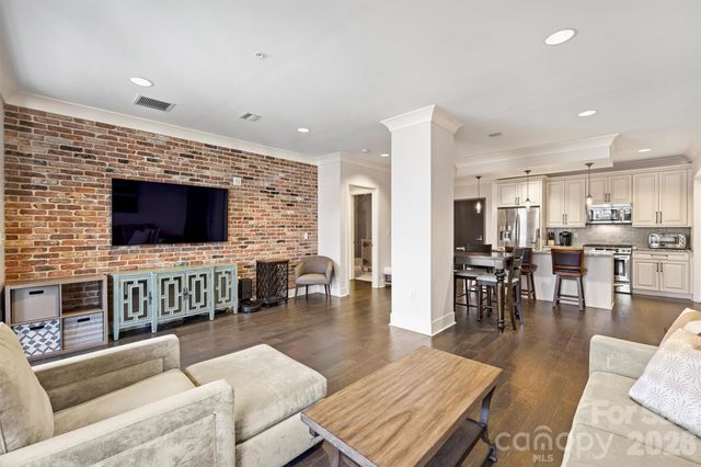 222 S Caldwell Street 1708, Charlotte, NC 28202