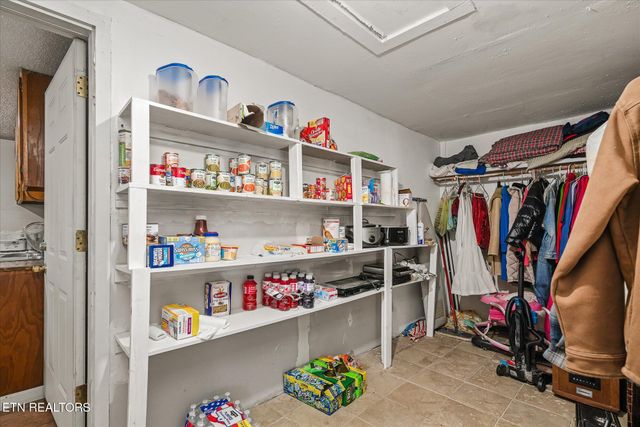 2095 Rickman Rd, Livingston, TN 38570