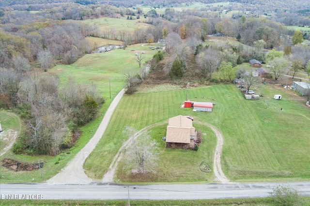 2095 Rickman Rd, Livingston, TN 38570