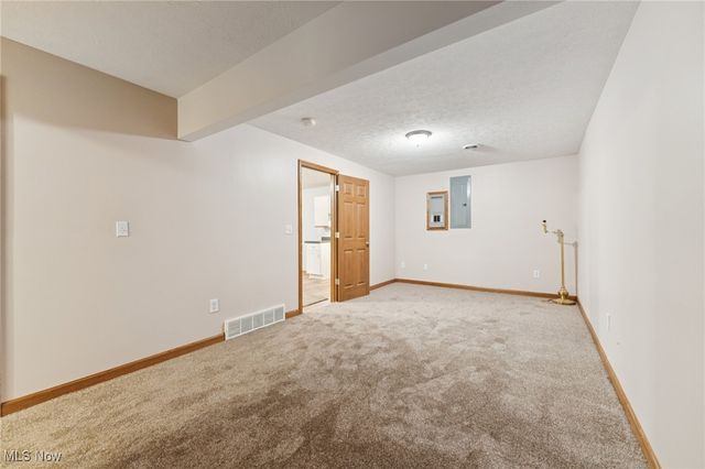 40000 Myrtle Court, Elyria, OH 44035