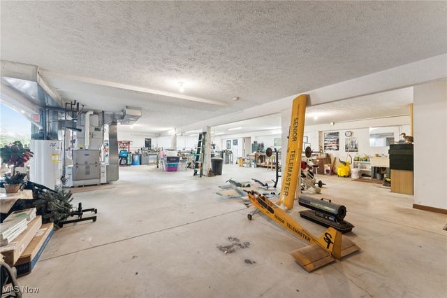 40000 Myrtle Court, Elyria, OH 44035