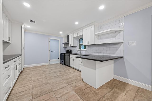6846 Beechnut Street, Houston, TX 77074