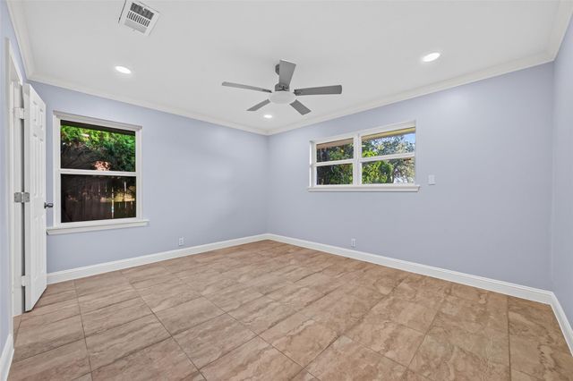 6846 Beechnut Street, Houston, TX 77074