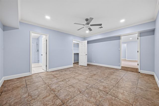 6846 Beechnut Street, Houston, TX 77074