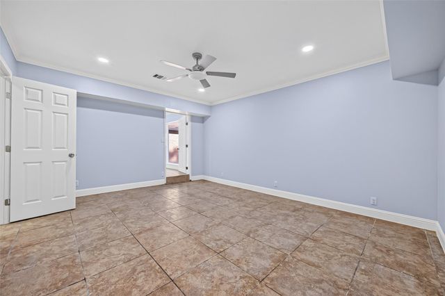 6846 Beechnut Street, Houston, TX 77074