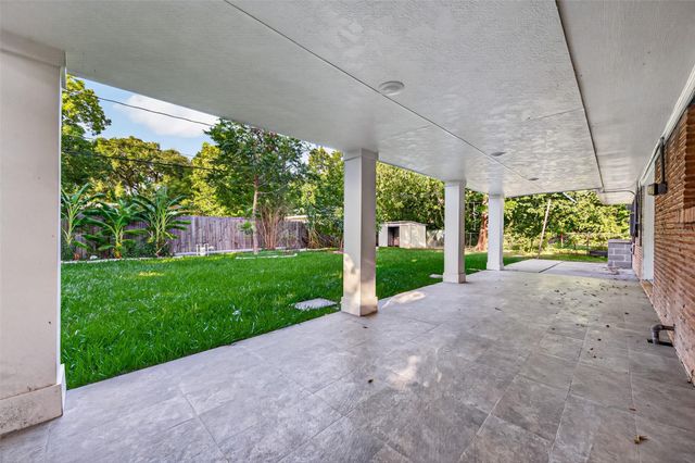 6846 Beechnut Street, Houston, TX 77074