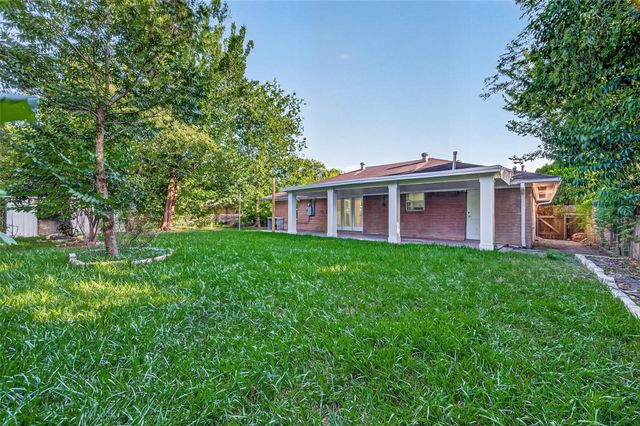 6846 Beechnut Street, Houston, TX 77074