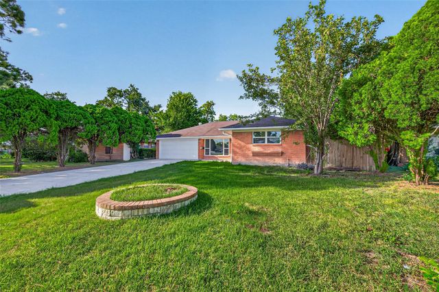 6846 Beechnut Street, Houston, TX 77074