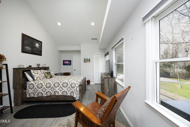 506 Bayberry Drive, Chapel Hill, NC 27517