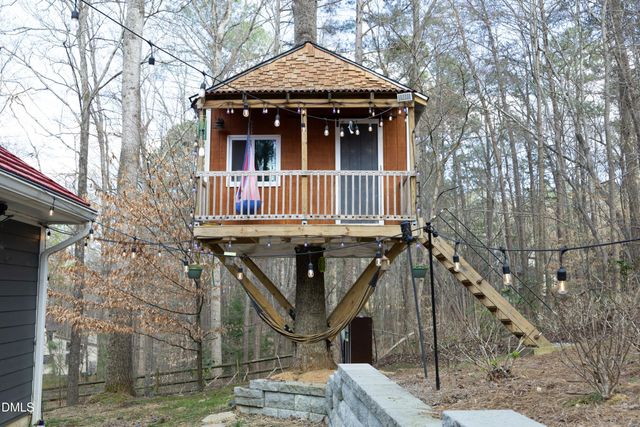 506 Bayberry Drive, Chapel Hill, NC 27517