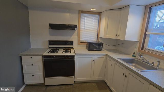 3151 TUCKAHOE RD, Camden, NJ 08104