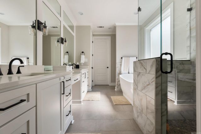 24 Mountain Brook Road, Little Rock, AR 72223