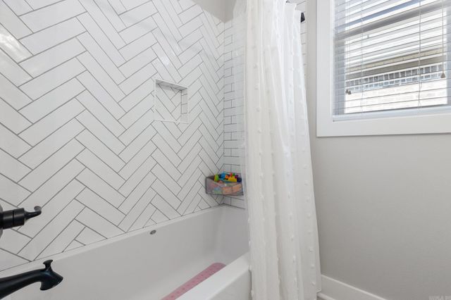 24 Mountain Brook Road, Little Rock, AR 72223