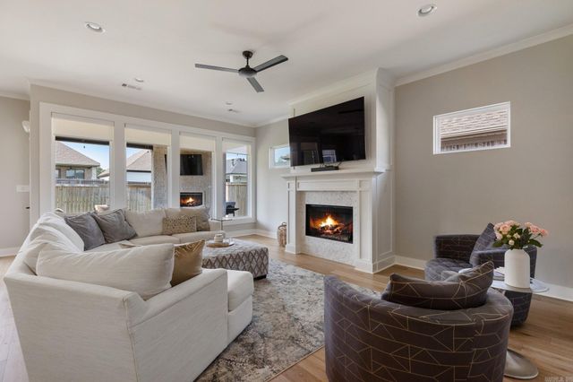 24 Mountain Brook Road, Little Rock, AR 72223