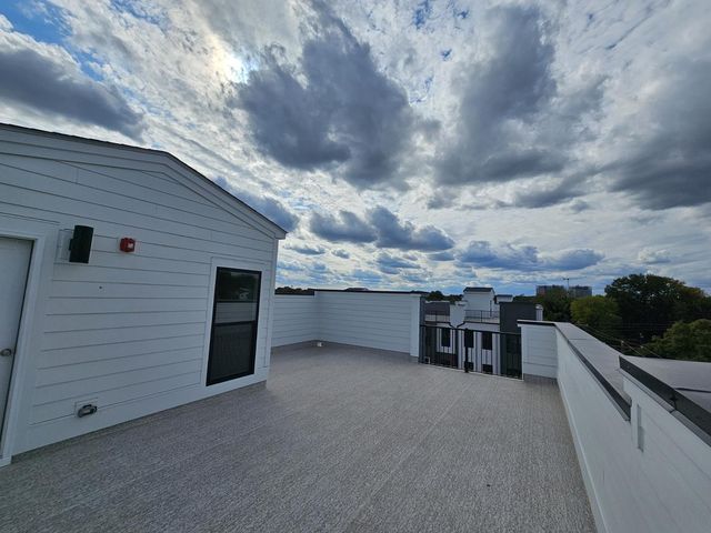 1202 Coach Sta Alley, Raleigh, NC 27601