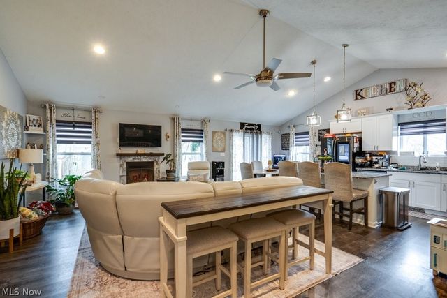 2904 Pepper Hill Circle, Akron, OH 44312