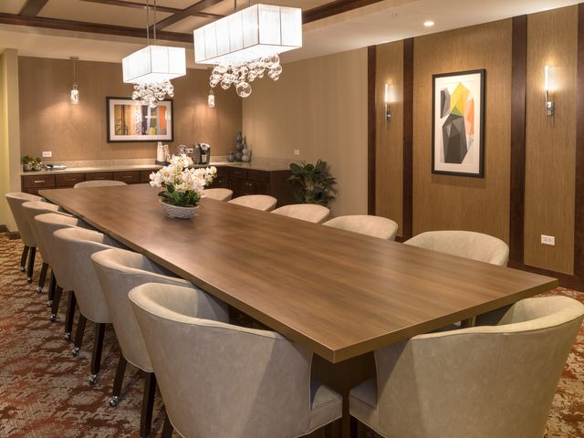 255 N Addison Avenue 304, Elmhurst, IL 60126