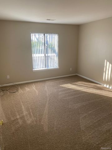 16150 N Park Drive 201, Southfield, MI 48075