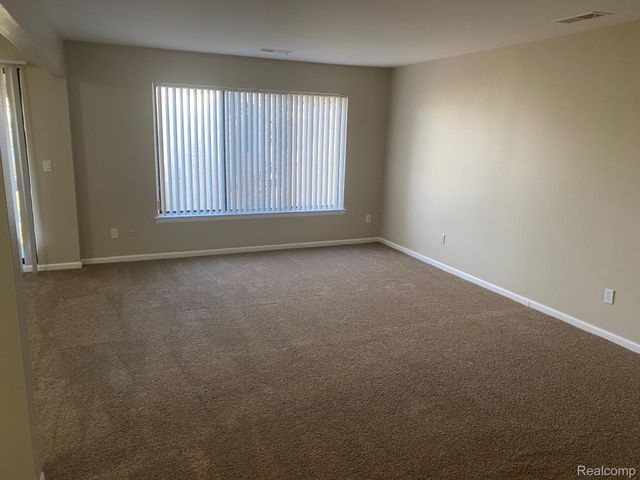 16150 N Park Drive 201, Southfield, MI 48075
