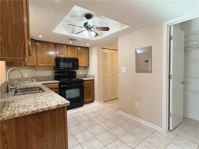 7024 Somerset Circle, Alpharetta, GA 30004