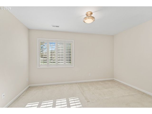 4 NORTHVIEW Ct, Lake Oswego, OR 97035