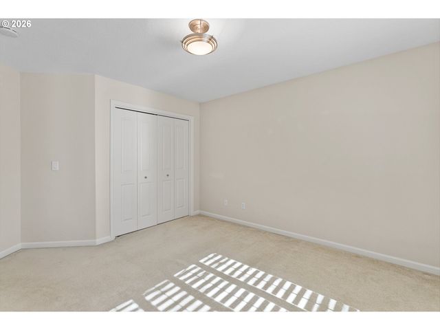 4 NORTHVIEW Ct, Lake Oswego, OR 97035