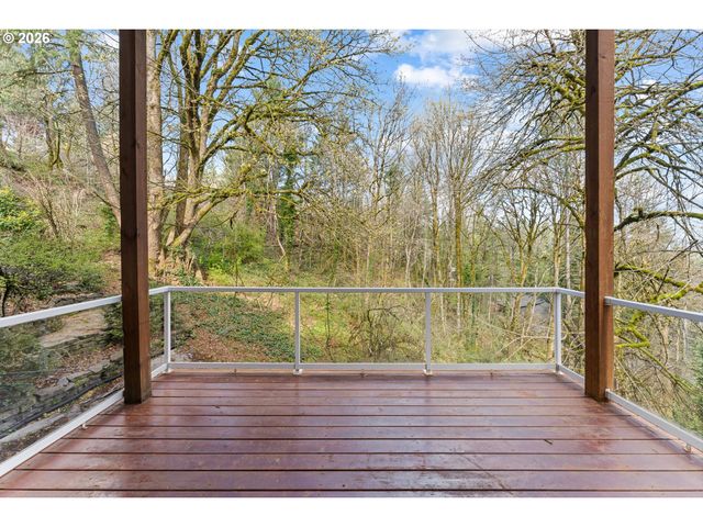 4 NORTHVIEW Ct, Lake Oswego, OR 97035