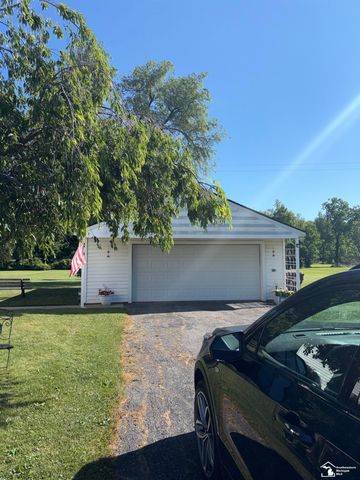 2125 nadeau Road, Frenchtown Twp, MI 48162