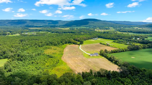 411 Bryan Rd, Hillsboro, TN 37342