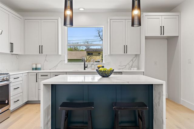 1212 Poquito ST, Austin, TX 78702