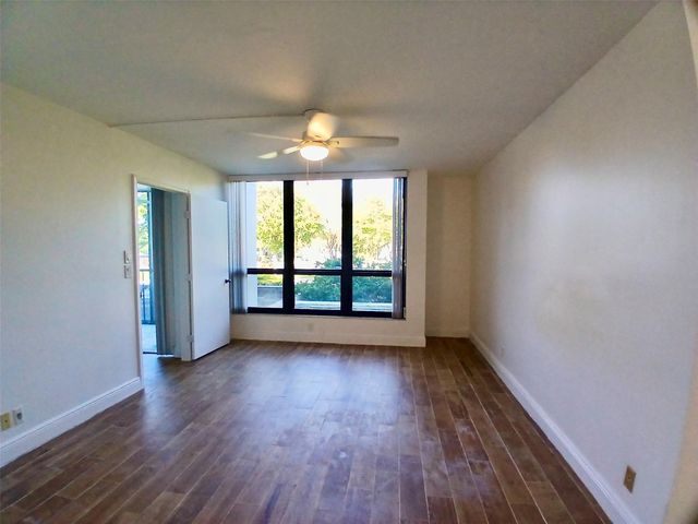 5951 Wellesley Park Dr 201, Boca Raton, FL 33433