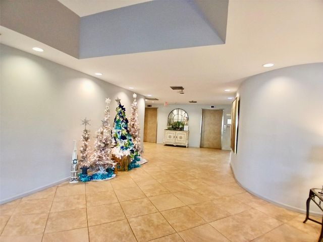 5951 Wellesley Park Dr 201, Boca Raton, FL 33433