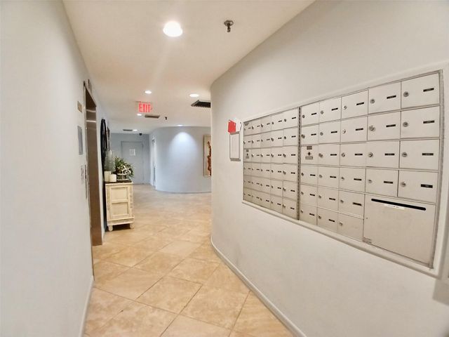 5951 Wellesley Park Dr 201, Boca Raton, FL 33433