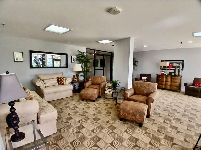 5951 Wellesley Park Dr 201, Boca Raton, FL 33433