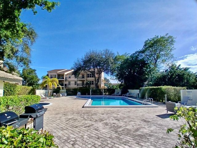 5951 Wellesley Park Dr 201, Boca Raton, FL 33433