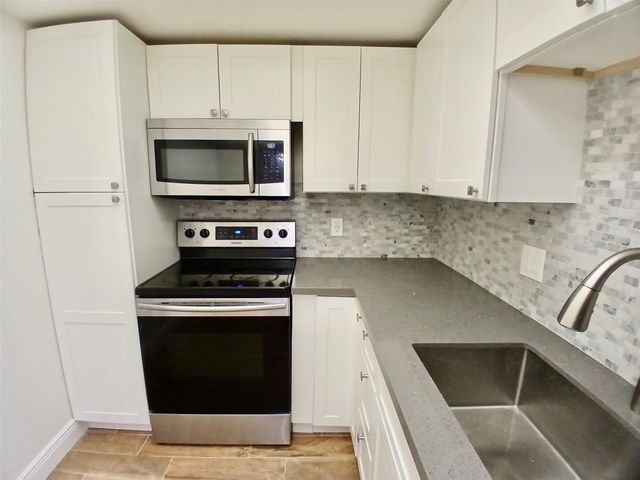 5951 Wellesley Park Dr 201, Boca Raton, FL 33433